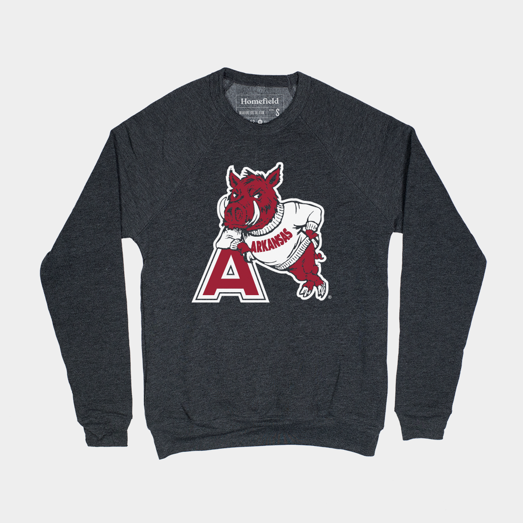 Arkansas Razorback Vintage Leaning Mascot Crew - Stand Out in Style