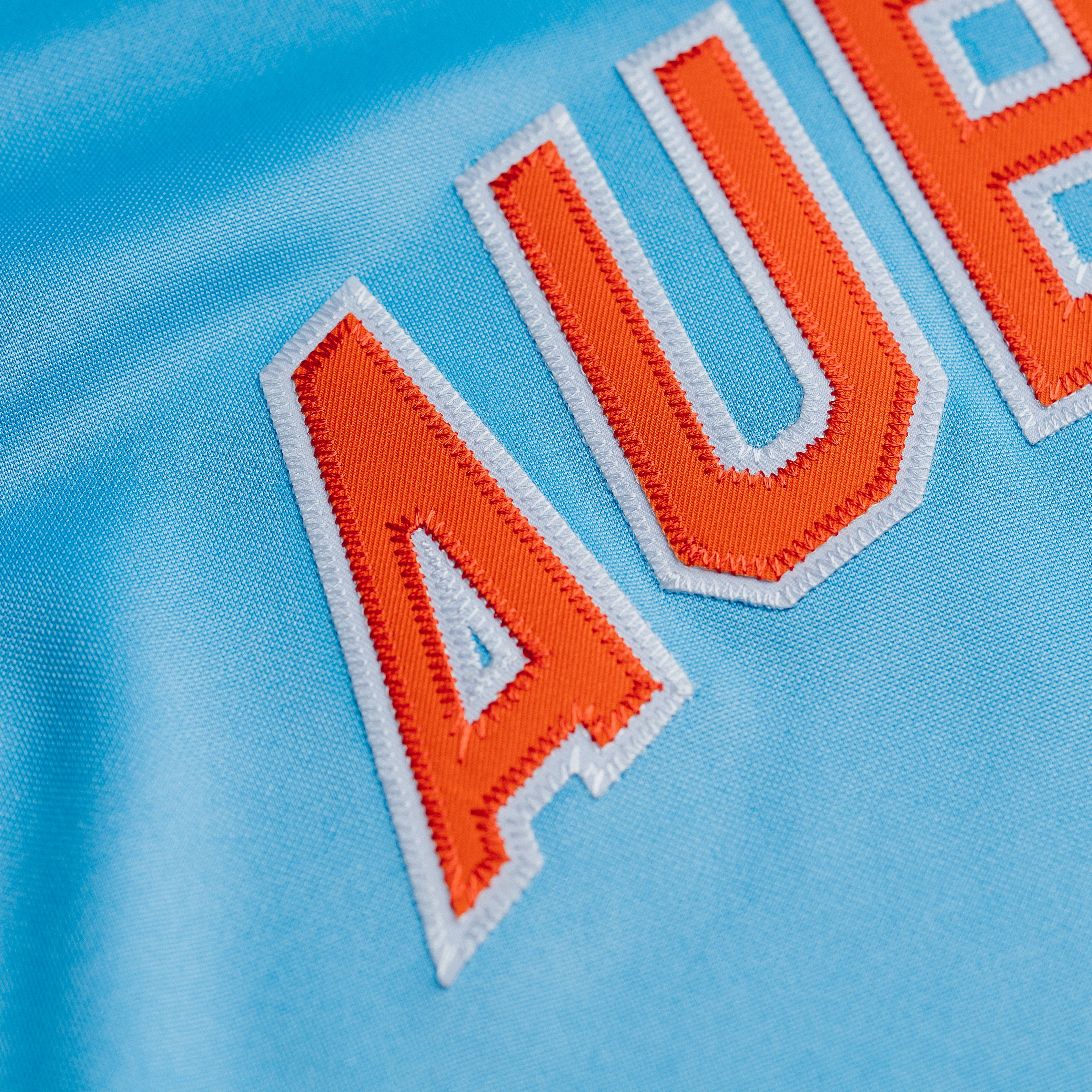 1984 Vintage Auburn Tigers Baseball Pullover - A Piece of Baseball History