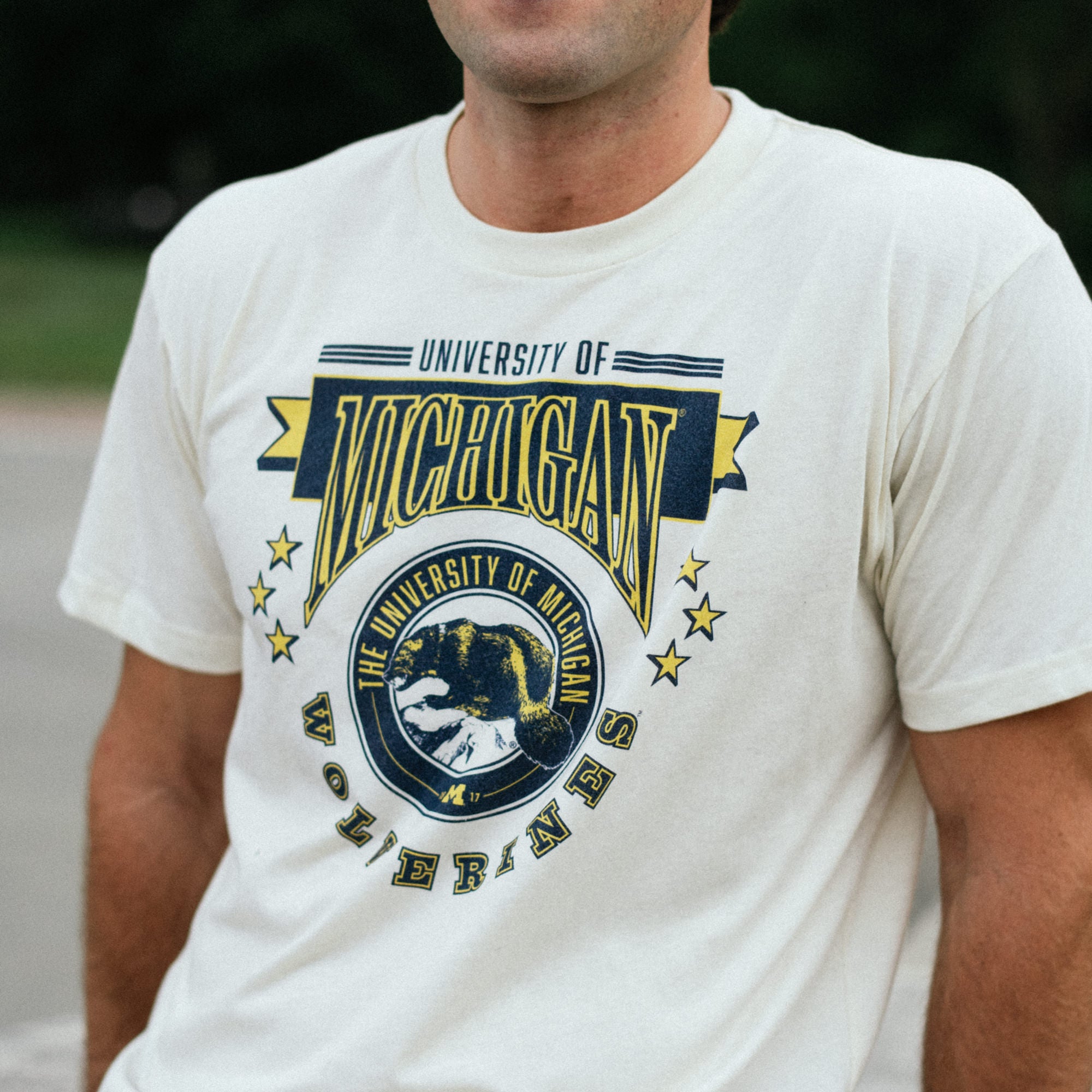 Vintage Michigan Wolverines 80s Retro Tee - A Must-Have for Fans