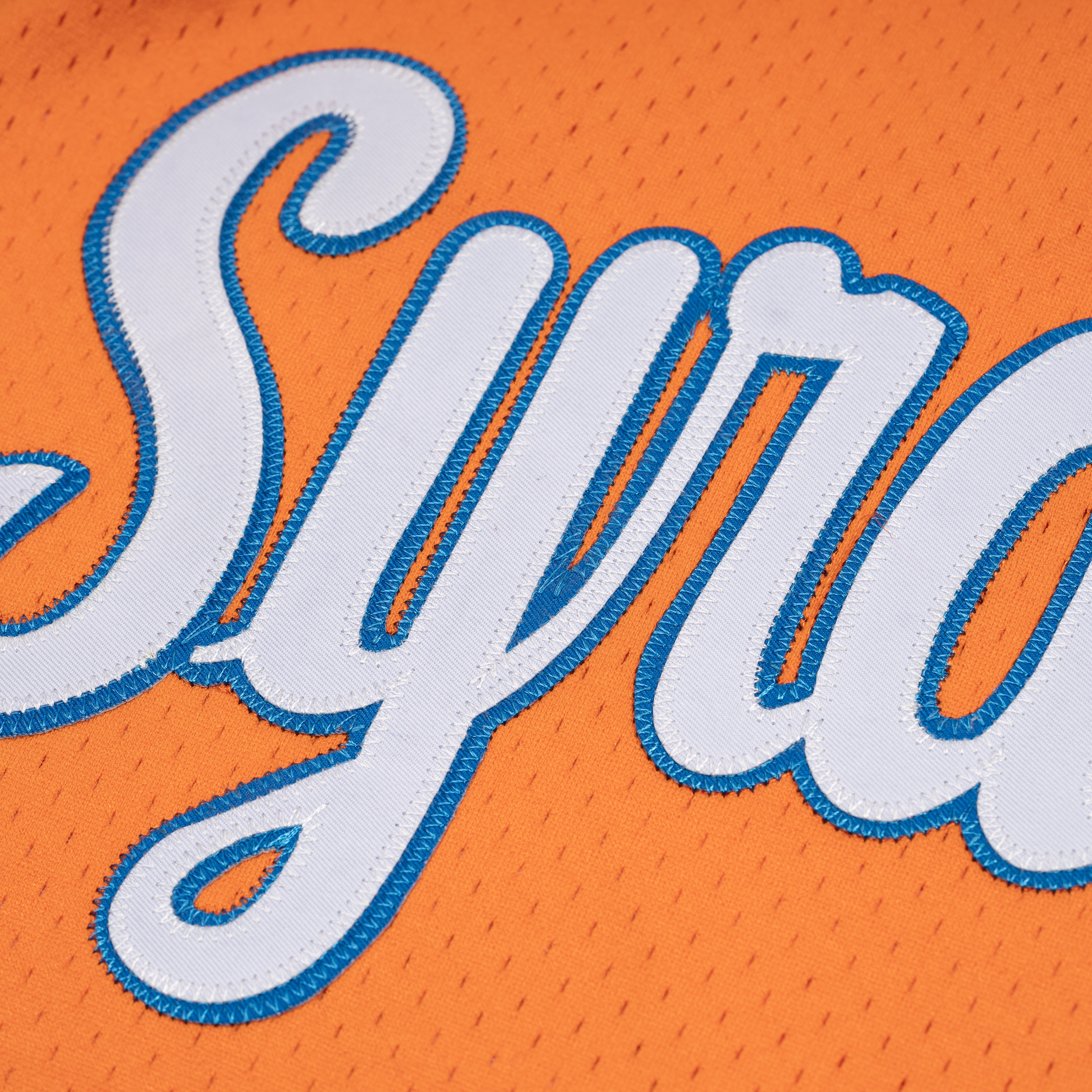 Syracuse Men's 1993 - 94 Vintage Basketball Jersey - A Tribute to Greatness