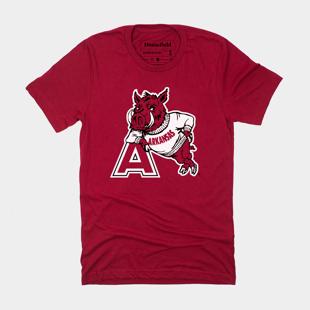 Arkansas Razorback Vintage Leaning Mascot Comfort Tee