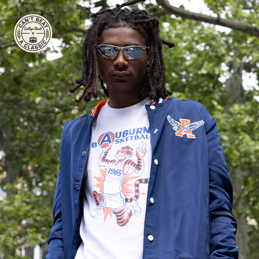 Auburn Tigers Retro War Eagle Logo Bomber Jacket - A Must-Have for Fans!
