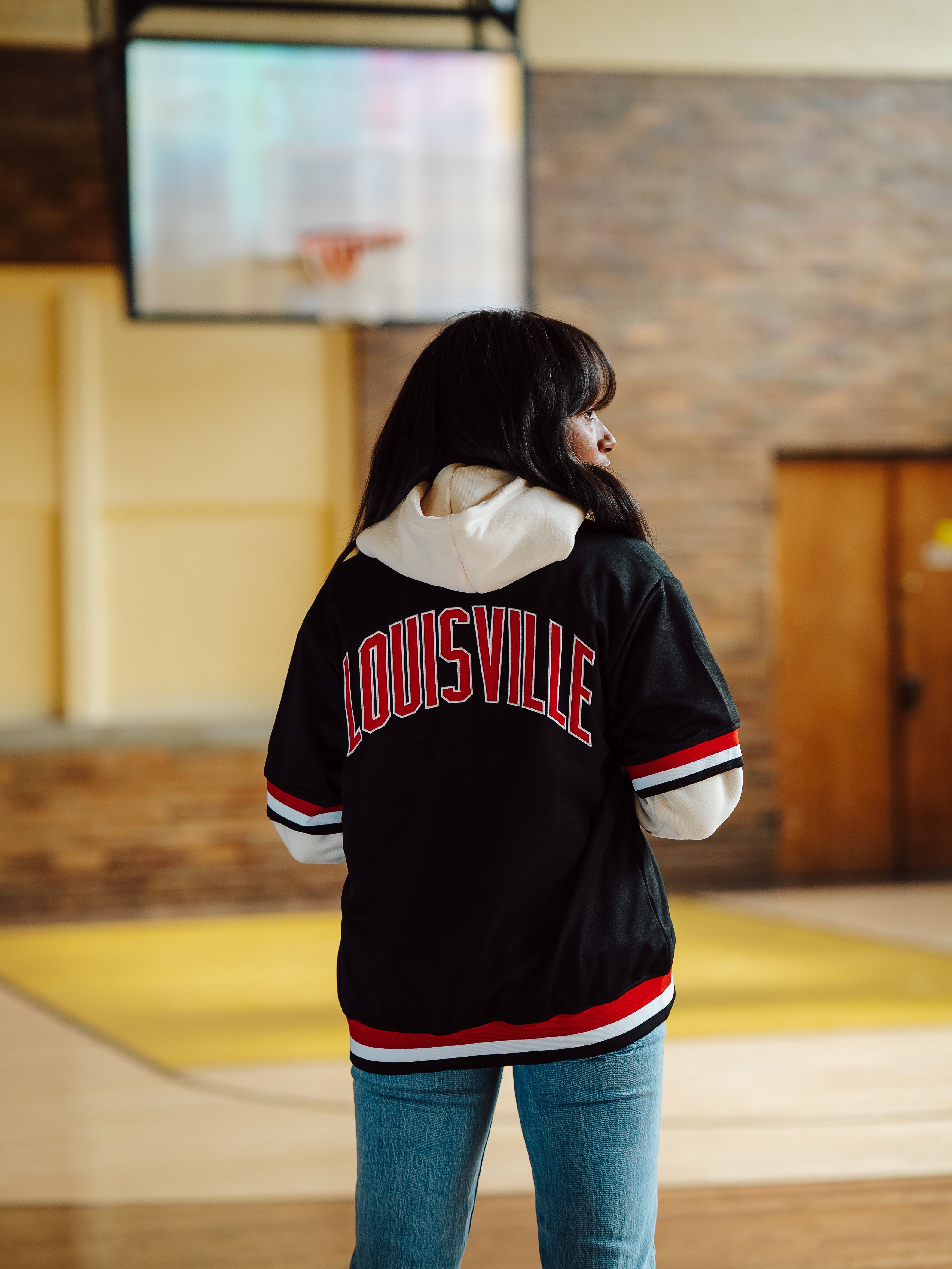 Louisville Men's Nostalgic 1980s Basketball Shooting Shirt - Relive the Glory