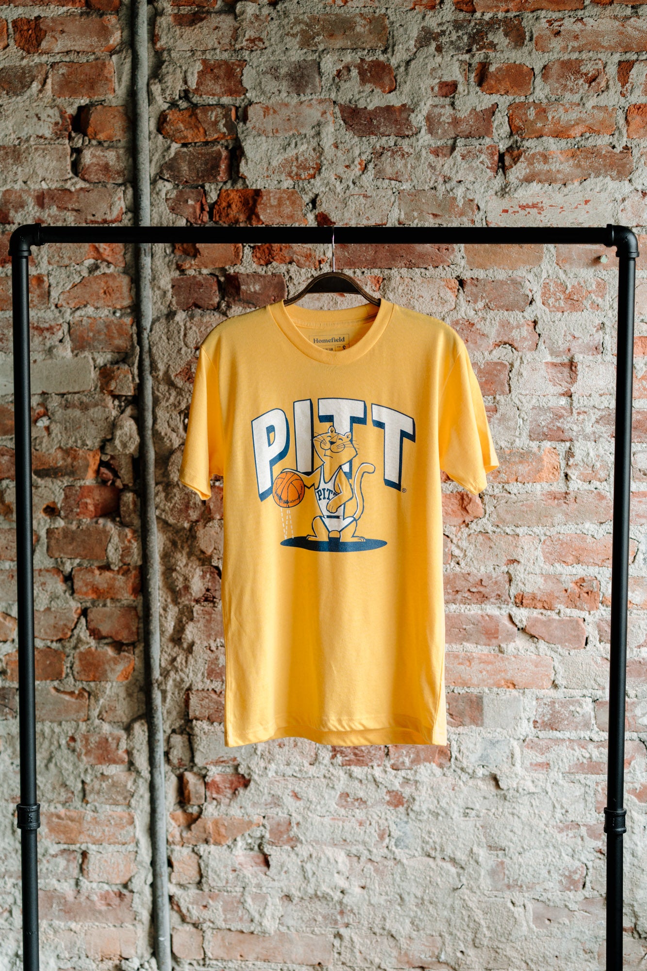 Adorable Vintage Pitt Panthers Basketball Tee