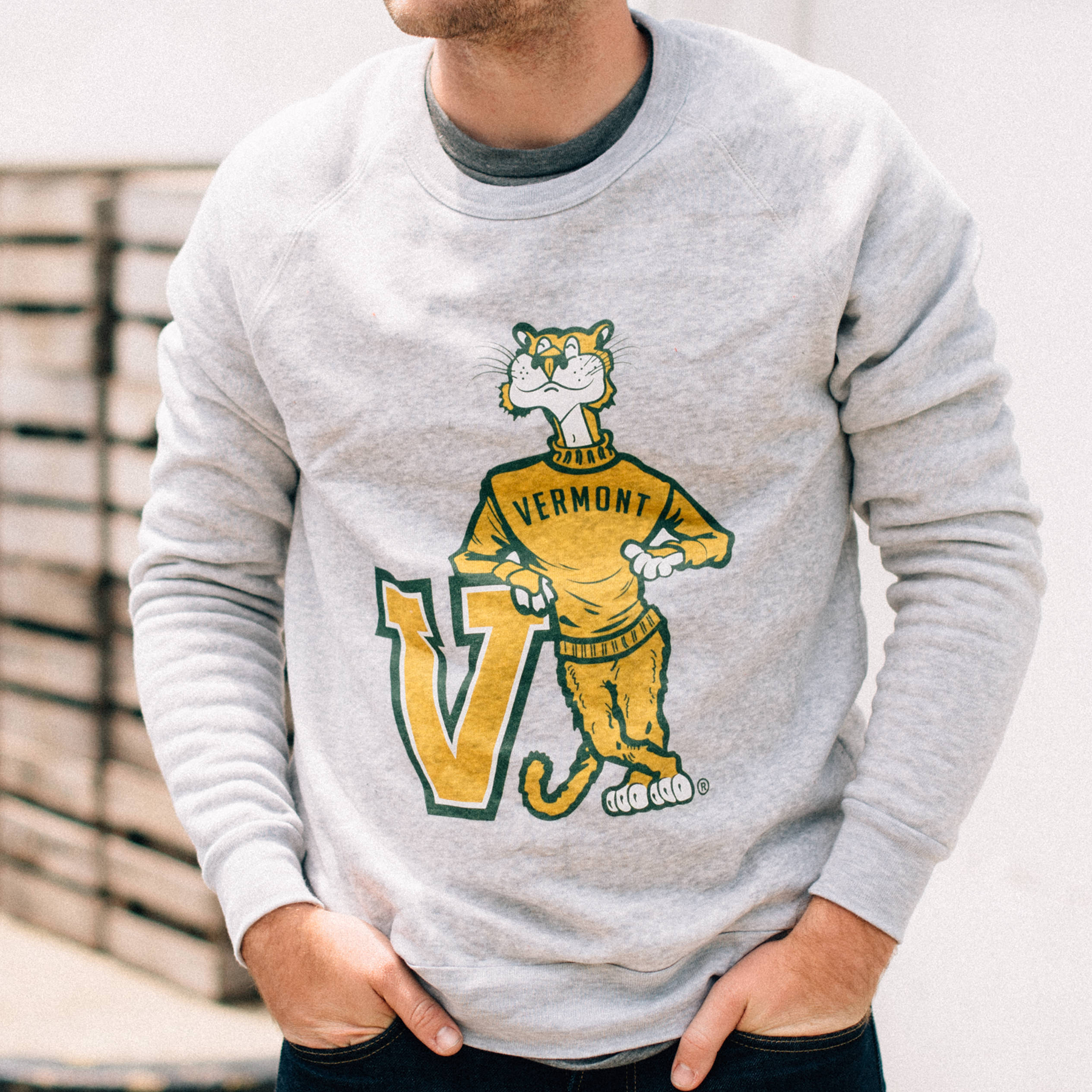 Vintage Vermont Catamounts Charlie Crewneck - A Tribute to the Beloved Mascot