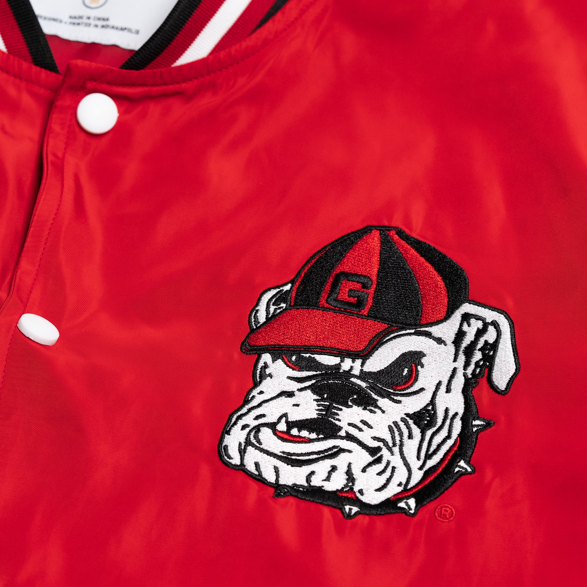 Georgia Bulldogs Vintage Dawgs Logo Bomber Jacket - Show Your Team Spirit!
