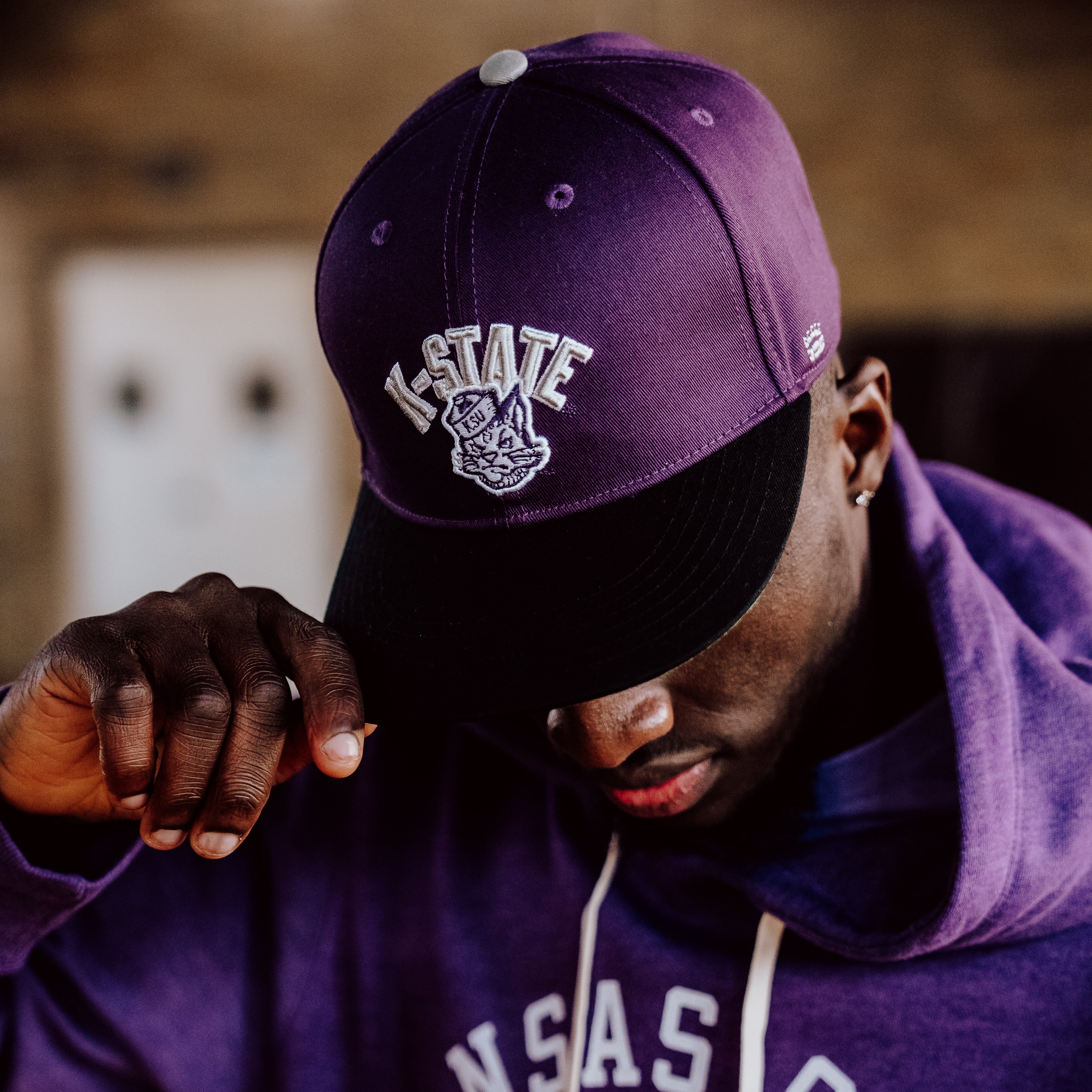 Show Your EMAW Pride with Vintage K-State Wildcats Logo Snapback Hat